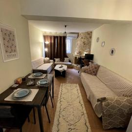 Angela's Apartment near Airport-Expo-Sea, hotel in Artemida