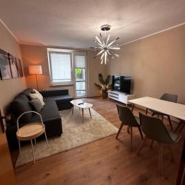 3-Zimmer Ferienunterkunft inkl Parkplatz und Balkon, mit Nähe zum See