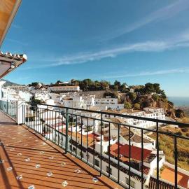 4br Andalusian penthouse w pool & spectacular view, ξενοδοχείο σε Mijas