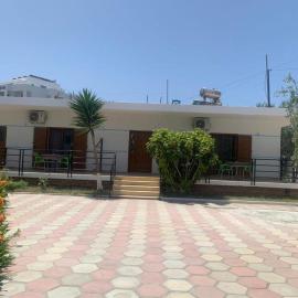 Guesthouse Sueda, Hotel in Ksamil