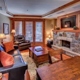 Big Horn Lodge 309 by East West Hospitality, hôtel à Truckee