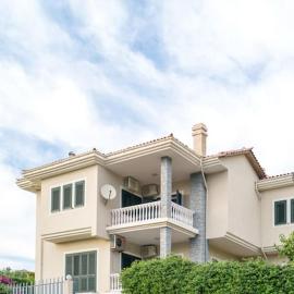 Twin Villa Tragjas