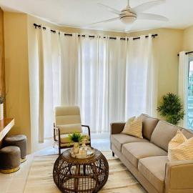 Falcon Sunset 2br- Airport Transport Available -Security-Gated