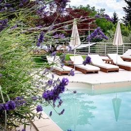 Villa Nada, hotel u gradu Lovran