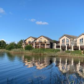 250 lake waterfront holiday apartment with garden