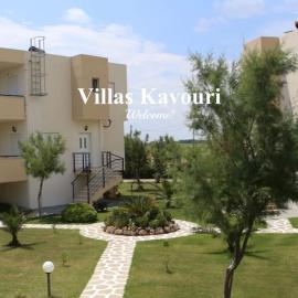 Villas Kavouri 1، فندق في Kryonéri