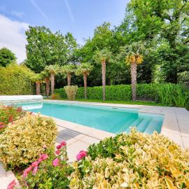Maison pour 8 avec piscine 500m de la plage