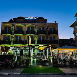 Ivian Family Hotel, hotel in Ravda