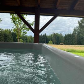Chalet dans un écrin de verdure avec SPA privatif, hotel a Jeanménil