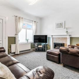 Modern 2-Bed Home Walk to Ashby Town Centre