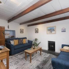 Cosy Cottage in St Ives, Wi-Fi, Pets Accepted