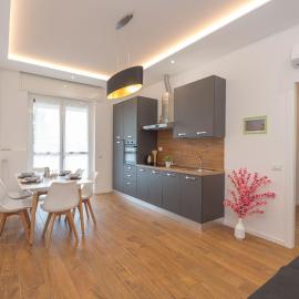 APARTMENTS VISTALLIHOUSE, hotel v Bergame