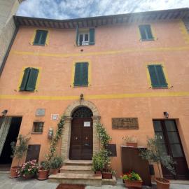 Locanda Francescana، فندق في Valfabbrica