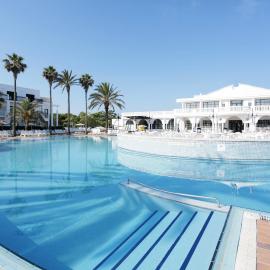 Grupotel Mar de Menorca、エス・カヌテルスのホテル