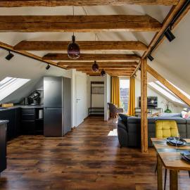 Charming Loft Ferienwohnung Bodensee, hotel u gradu Mekenbojren