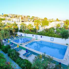 Hotel Baba, מלון בגומבט