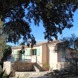Villa Pierre Blanche le calme a 5mn du centre ville, ξενοδοχείο στη Νιμ