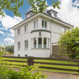Dat witte Hus am Friedrichberg、フーズムのホテル