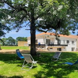 Gîte au bord du lac - 4-10 pers - La Roche sur Yon