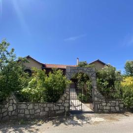 Varagas Bliss, ξενοδοχείο σε Σύβρος