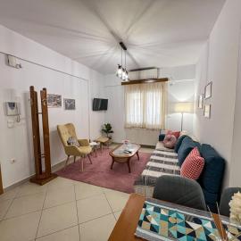Dimitra House At Aigio By Greece Apartments, Hotel in Egio