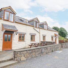 Llys-y-Wennol