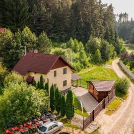 Casa Georgea, hotel v destinácii Săcele