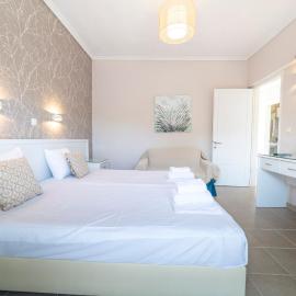 Theramvos Superior Apartments, hotell i Hanioti
