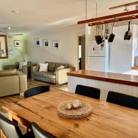 Lazy Sails Starboard - Pets welcome inside WiFi