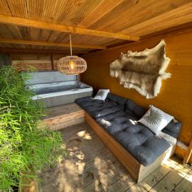 Cabane bien belge avec cinéma et jacuzzi, ξενοδοχείο σε Lasne
