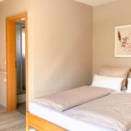 Gästehaus Juhl - Ruhige Zimmer, Studios und Apartments, hotel sa Rangendingen