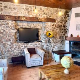 Maison chaleureuse et rustique