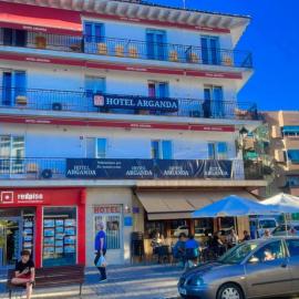 Hotel Arganda، فندق في أرغاندا ديل ري