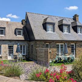 Le Rondot - Maison de campagne proche Mont-Saint-Michel 12km, Hotel in Précey