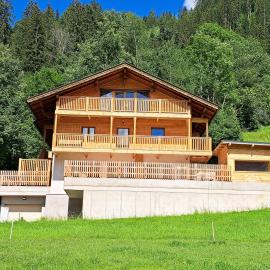 Apartment Wasserfall im Zillertal - Oasis of Peace with Panoramic Terrace, near Fügen