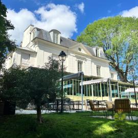 Il Maestro - hôtel Restaurant du Château, hotel em Écouen