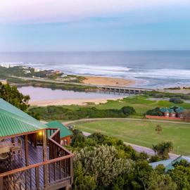 Peak's Cabin - Endless Ocean Views - Fireplace - Fast WiFi, hotel Wildernessben