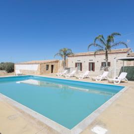 Gorgeous Home In Santa Croce Camerina