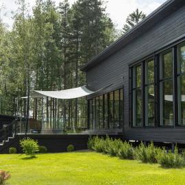 Villa Bläk, hotel u gradu 'Alavus'