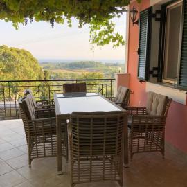 VerandaMK, hotel din Chavriáta