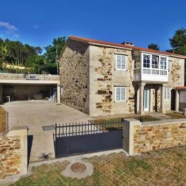 Casa Ria do Anllons