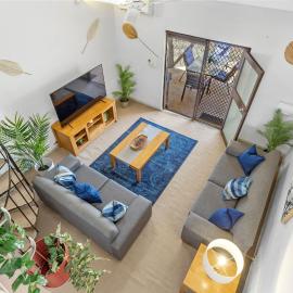 13 Cottesloe - steps from beach - sleeps 3