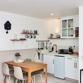 La Source - Spacieux T2 au coeur du village, à 5min des plages, hotell sihtkohas Saint-Méloir-des-Ondes