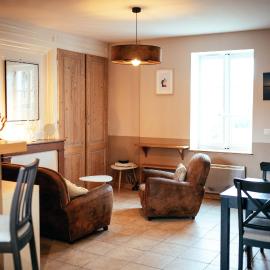 Appartement duplex chaleureux au calme, hotel a Chaponost