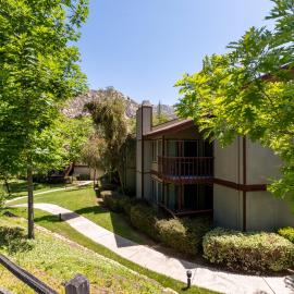 San Diego Country Estates, hotel Ramonában