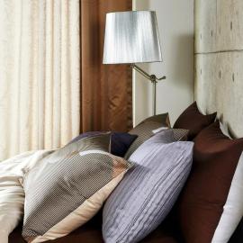 Guest room, hotel din Lucan