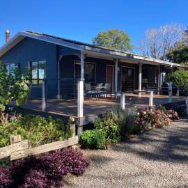 Lavender House, hotel u gradu Booroobin