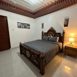 Bali Basuki Retreat Center: Besakih şehrinde bir otel