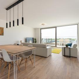 Lichtrijk en ruim appartement met zeezicht - 5p
