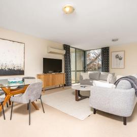 Howitt Place Apt minutes to Parliamentary Triangle